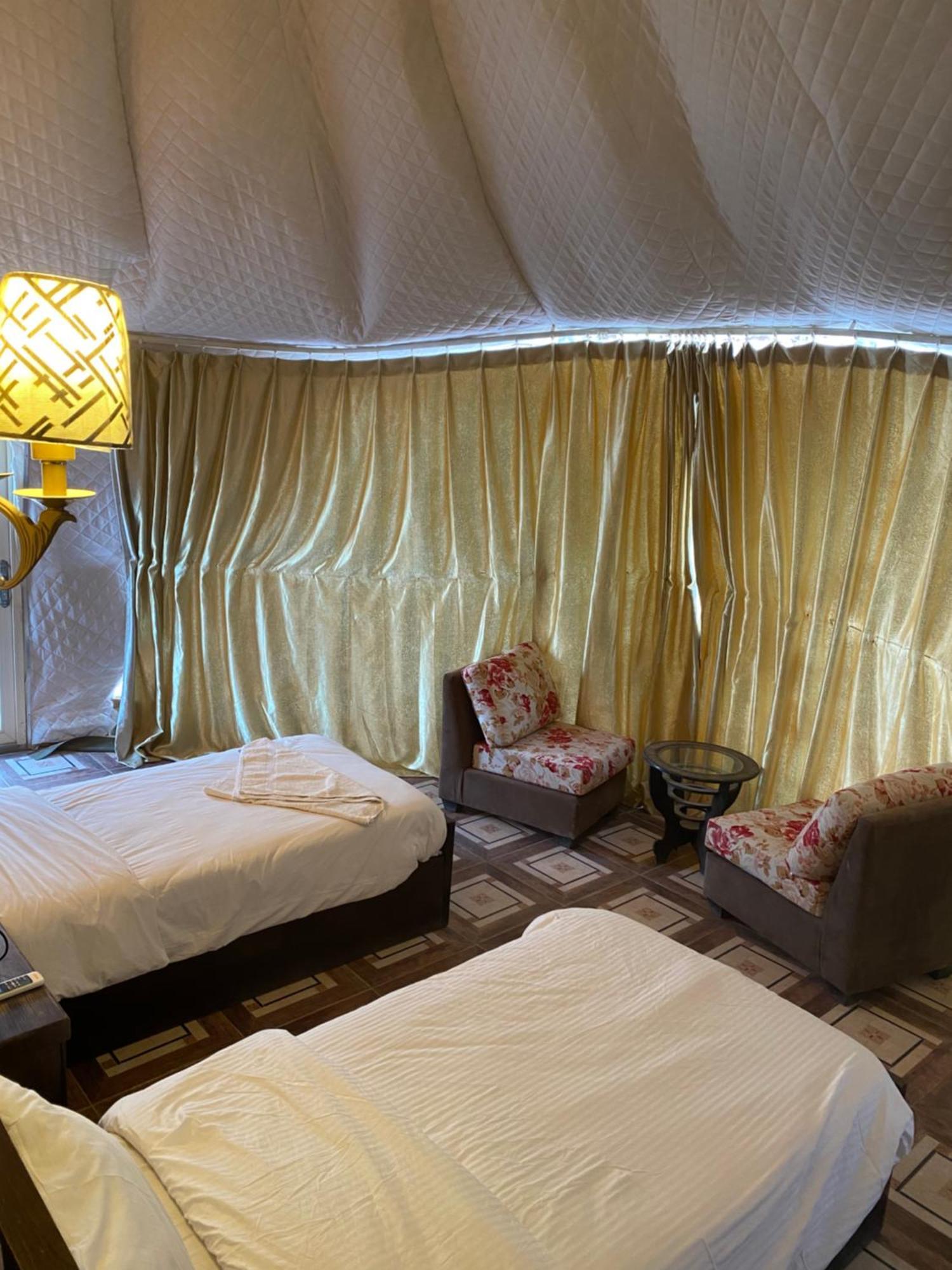 Wadi Rum Sky Camp Exterior photo