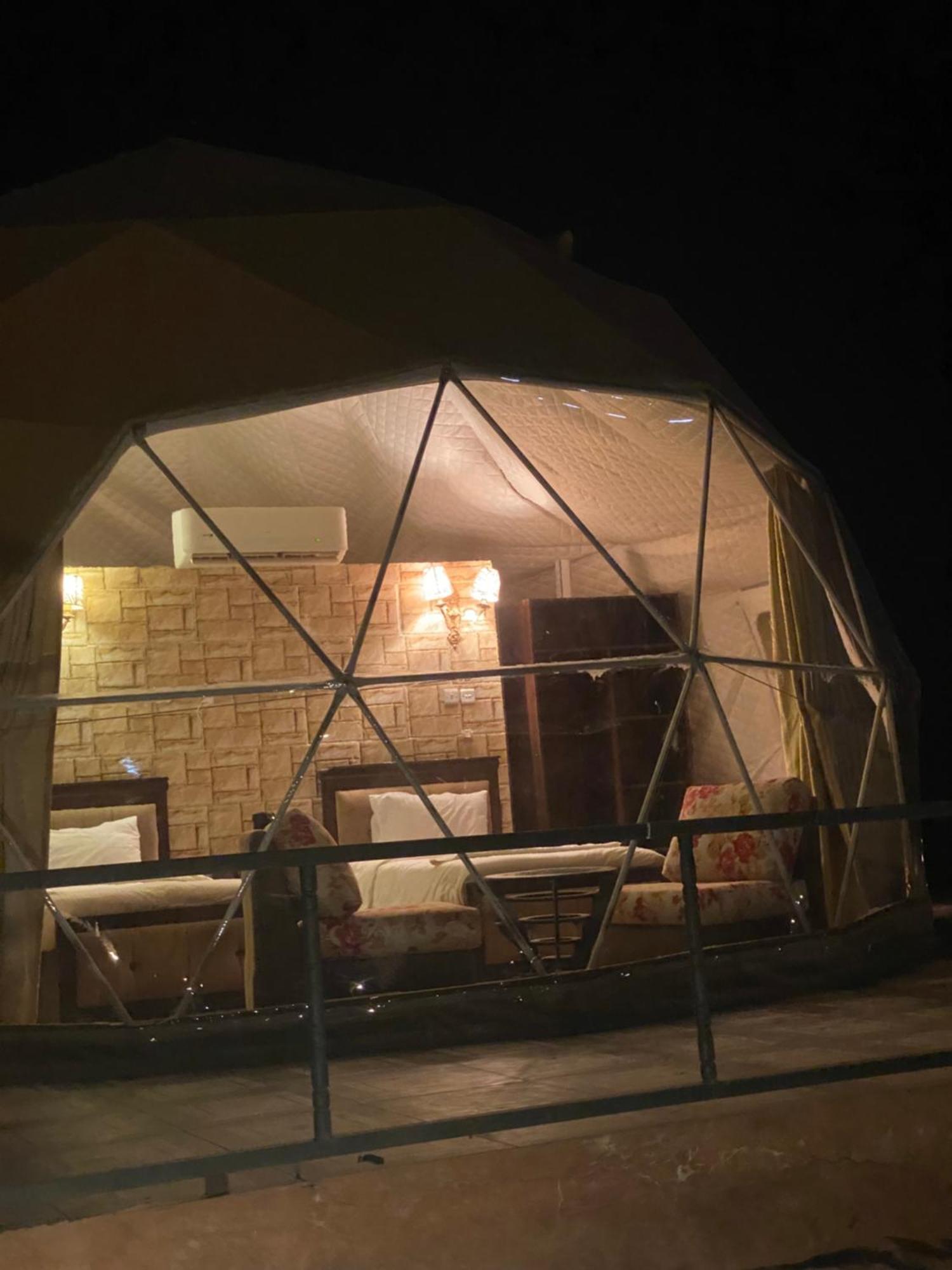 Wadi Rum Sky Camp Exterior photo