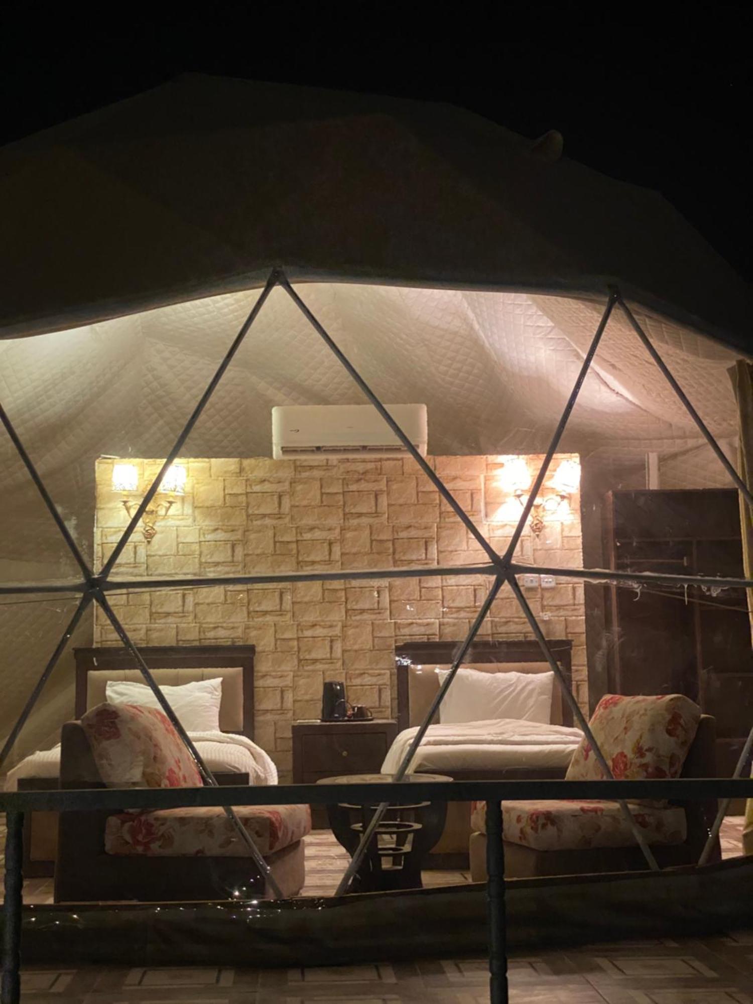 Wadi Rum Sky Camp Exterior photo